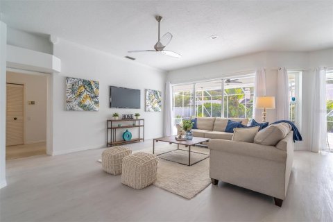 Villa ou maison à vendre à Oviedo, Floride: 4 chambres, 234.11 m2 № 2266632 - photo 8