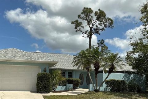Casa en venta en Port Charlotte, Florida, 3 dormitorios, 191.56 m2 № 1608113 - foto 20