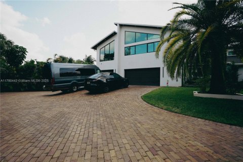 House in Parkland, Florida 5 bedrooms, 596.34 sq.m. № 1696403 - photo 4