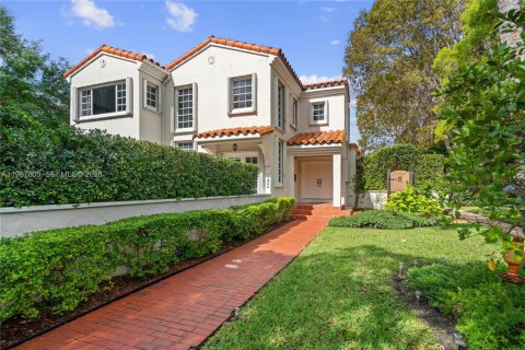 Villa ou maison à vendre à Coral Gables, Floride: 4 chambres, 258.92 m2 № 2064716 - photo 3