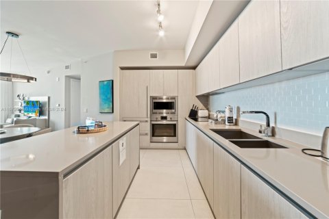 Copropriété à louer à Hollywood, Floride: 1 chambre, 78.97 m2 № 1933860 - photo 14