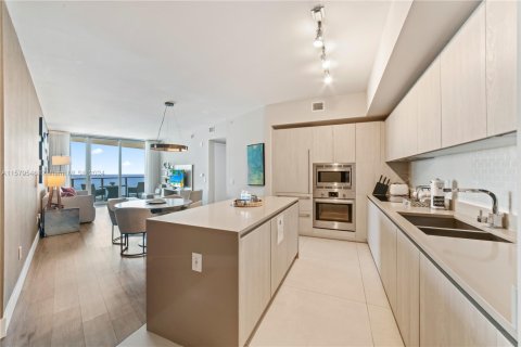 Copropriété à louer à Hollywood, Floride: 1 chambre, 78.97 m2 № 1933860 - photo 6