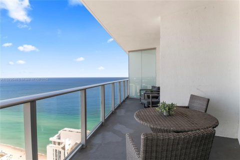 Copropriété à louer à Hollywood, Floride: 1 chambre, 78.97 m2 № 1933860 - photo 23