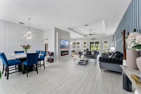 Villa ou maison à vendre à Port St. Lucie, Floride: 4 chambres, 212.37 m2 № 2393199 - photo 3