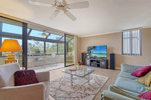 Condo in Sarasota, Florida, 2 bedrooms  № 1736264 - photo 9