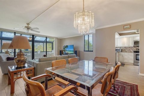 Condo in Sarasota, Florida, 2 bedrooms  № 1736264 - photo 8