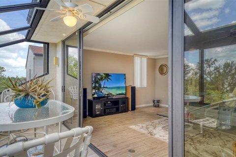 Condo in Sarasota, Florida, 2 bedrooms  № 1736264 - photo 11