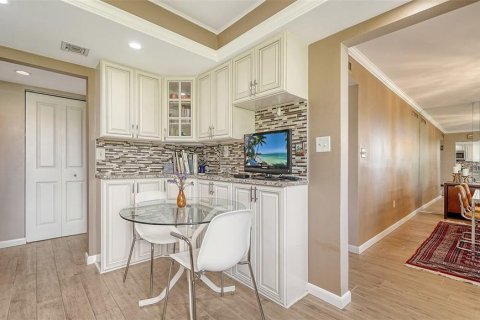 Condo in Sarasota, Florida, 2 bedrooms  № 1736264 - photo 15