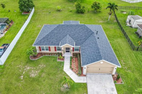 Villa ou maison à vendre à Haines City, Floride: 3 chambres, 172.61 m2 № 1878285 - photo 2