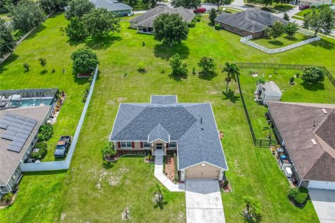 Villa ou maison à vendre à Haines City, Floride: 3 chambres, 172.61 m2 № 1878285 - photo 8