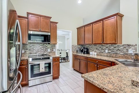 Villa ou maison à vendre à Haines City, Floride: 3 chambres, 172.61 m2 № 1878285 - photo 4