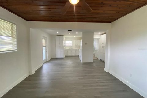 Villa ou maison à vendre à Orlando, Floride: 2 chambres, 72.09 m2 № 2411506 - photo 5