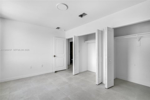 Condominio en venta en Miami, Florida, 3 dormitorios, 120.77 m2 № 2031684 - foto 14