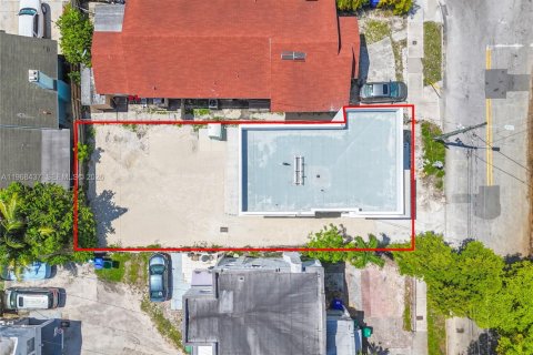 Condominio en venta en Miami, Florida, 3 dormitorios, 120.77 m2 № 2031684 - foto 29