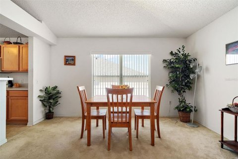 Casa en venta en Eustis, Florida, 3 dormitorios, 174.1 m2 № 1854475 - foto 13