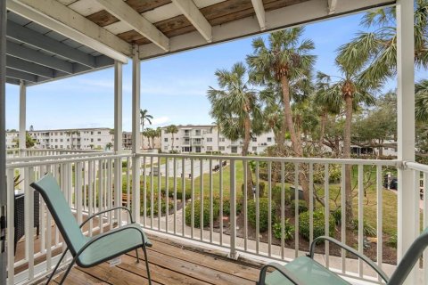 Condo in Bradenton, Florida, 1 bedroom  № 1568127 - photo 3
