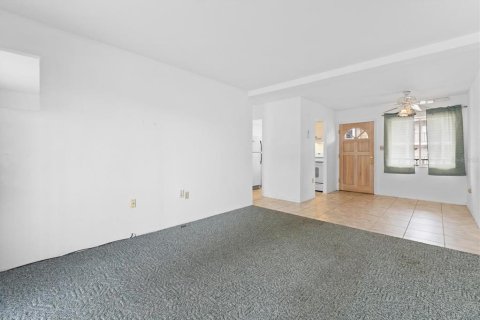 Condo in Bradenton, Florida, 1 bedroom  № 1568127 - photo 23