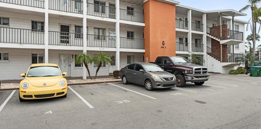 Condo in Bradenton, Florida, 1 bedroom № 1568127