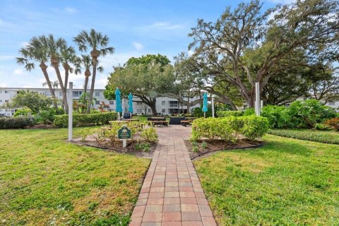 Condo in Bradenton, Florida, 1 bedroom  № 1568127 - photo 10