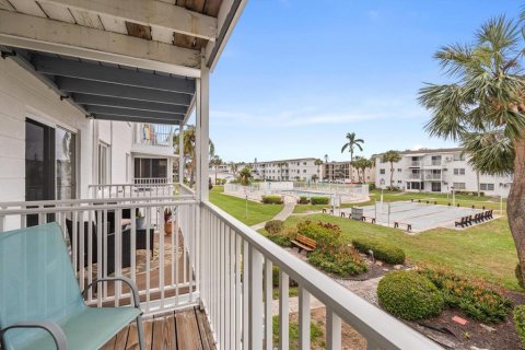 Condo in Bradenton, Florida, 1 bedroom  № 1568127 - photo 14