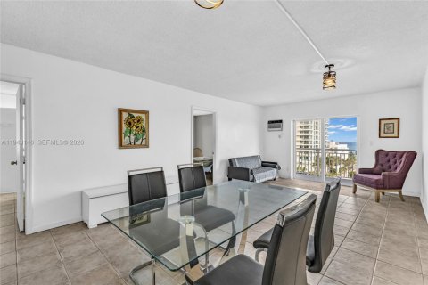 Condominio en venta en Fort Lauderdale, Florida, 2 dormitorios, 70.23 m2 № 2000226 - foto 5
