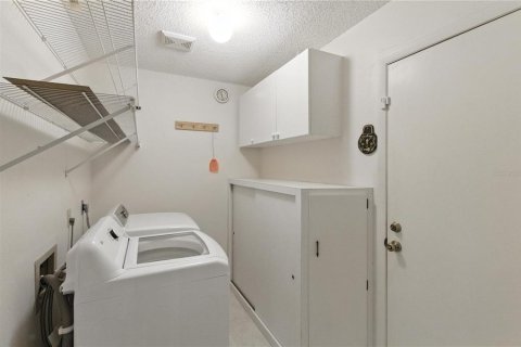 House in Lakeland, Florida 2 bedrooms, 145.02 sq.m. № 1825078 - photo 20