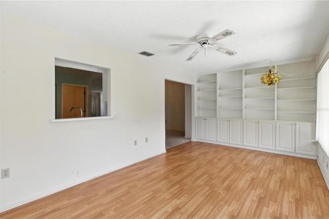 House in Lakeland, Florida 2 bedrooms, 145.02 sq.m. № 1825078 - photo 11