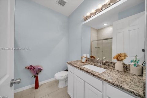 House in Cape Coral, Florida 3 bedrooms № 1889304 - photo 30