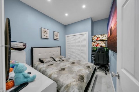 House in Cape Coral, Florida 3 bedrooms № 1889304 - photo 29
