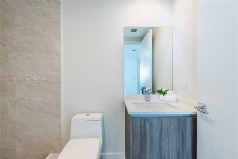 Condominio en venta en Miami, Florida, 3 dormitorios, 187.48 m2 № 1860394 - foto 28