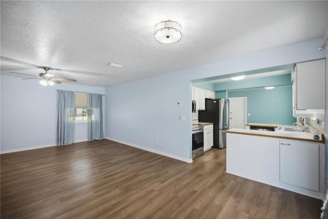 Casa en venta en Ocala, Florida, 2 dormitorios, 113.71 m2 № 2386333 - foto 7