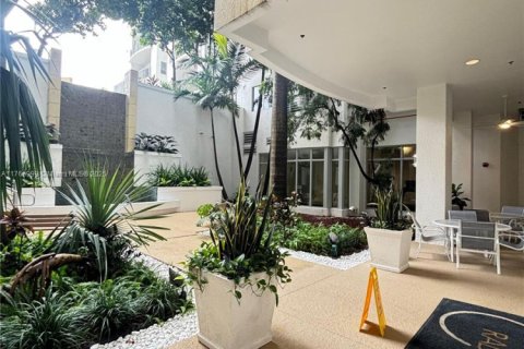 Купить кондоминиум в Холливуд, Флорида 2 спальни, 96.25м2, № 1959510 - фото 3