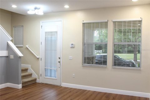 Touwnhouse à louer à Windermere, Floride: 2 chambres, 112.78 m2 № 2101664 - photo 2