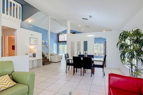 Villa ou maison à vendre à Davenport, Floride: 4 chambres, 196.77 m2 № 2310440 - photo 9