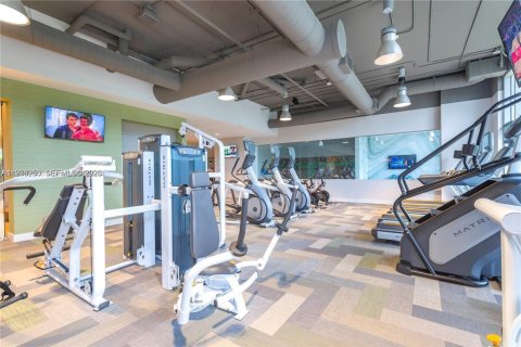 Condo in North Miami Beach, Florida, 1 bedroom  № 2040458 - photo 29