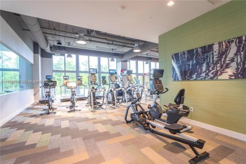 Condo in North Miami Beach, Florida, 1 bedroom  № 2040458 - photo 30