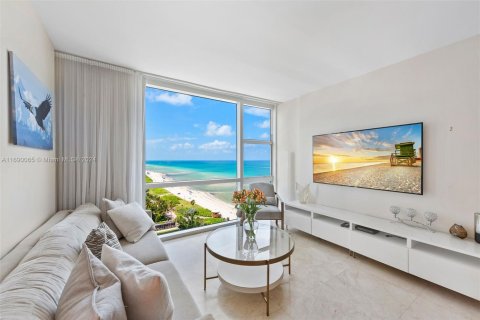 Condominio en venta en Miami Beach, Florida, 1 dormitorio, 61.5 m2 № 1714213 - foto 1