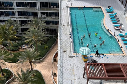 Condominio en venta en Miami Beach, Florida, 1 dormitorio, 61.5 m2 № 1714213 - foto 12