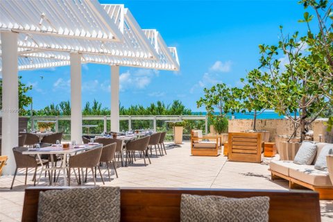 Condominio en venta en Miami Beach, Florida, 1 dormitorio, 61.5 m2 № 1714213 - foto 26