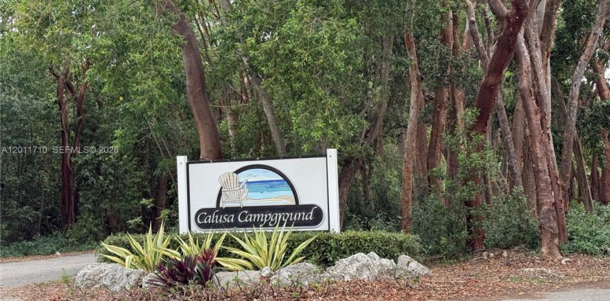 Terreno en Key Largo, Florida № 2171117