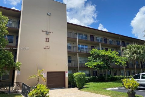 Condo in Pembroke Pines, Florida, 1 bedroom  № 1923744 - photo 30