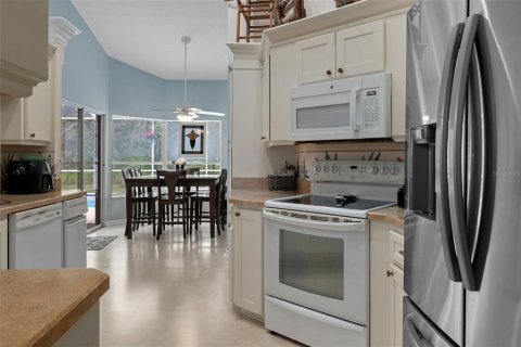 Villa ou maison à vendre à Beverly Hills, Floride: 3 chambres, 211.45 m2 № 2209607 - photo 10