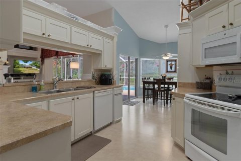 Villa ou maison à vendre à Beverly Hills, Floride: 3 chambres, 211.45 m2 № 2209607 - photo 11