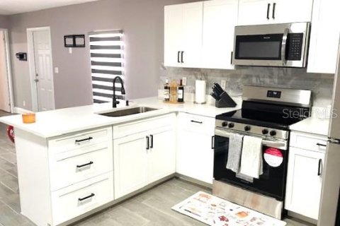 Appartement à louer à Morriston, Floride: 2 chambres, 67.63 m2 № 2099525 - photo 7