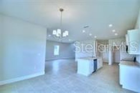 Casa en venta en Winter Haven, Florida, 4 dormitorios, 223.43 m2 № 1679841 - foto 9