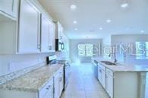 Casa en venta en Winter Haven, Florida, 4 dormitorios, 223.43 m2 № 1679841 - foto 7