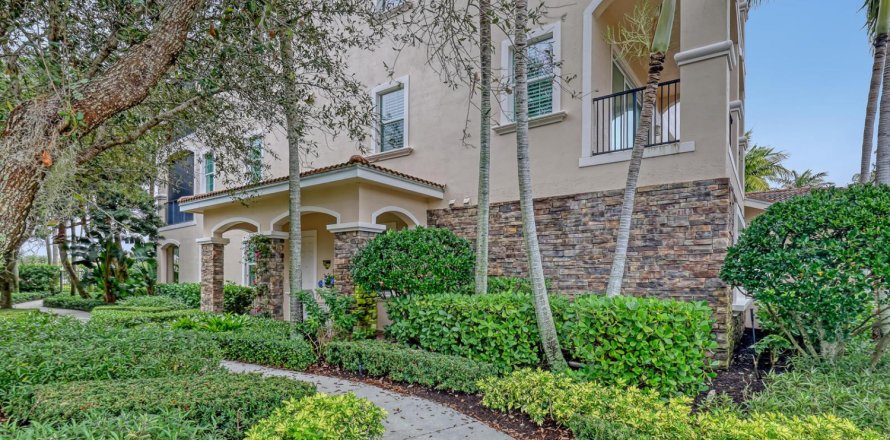 Condominio en North Palm Beach, Florida, 3 dormitorios № 2247291