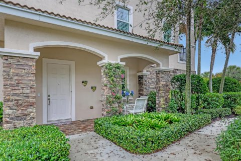 Condominio en venta en North Palm Beach, Florida, 3 dormitorios, 178.37 m2 № 2247291 - foto 2