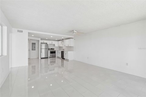 Copropriété à louer à Treasure Island, Floride: 1 chambre, 82.22 m2 № 2349861 - photo 15