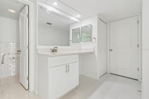 Copropriété à louer à Treasure Island, Floride: 1 chambre, 82.22 m2 № 2349861 - photo 22